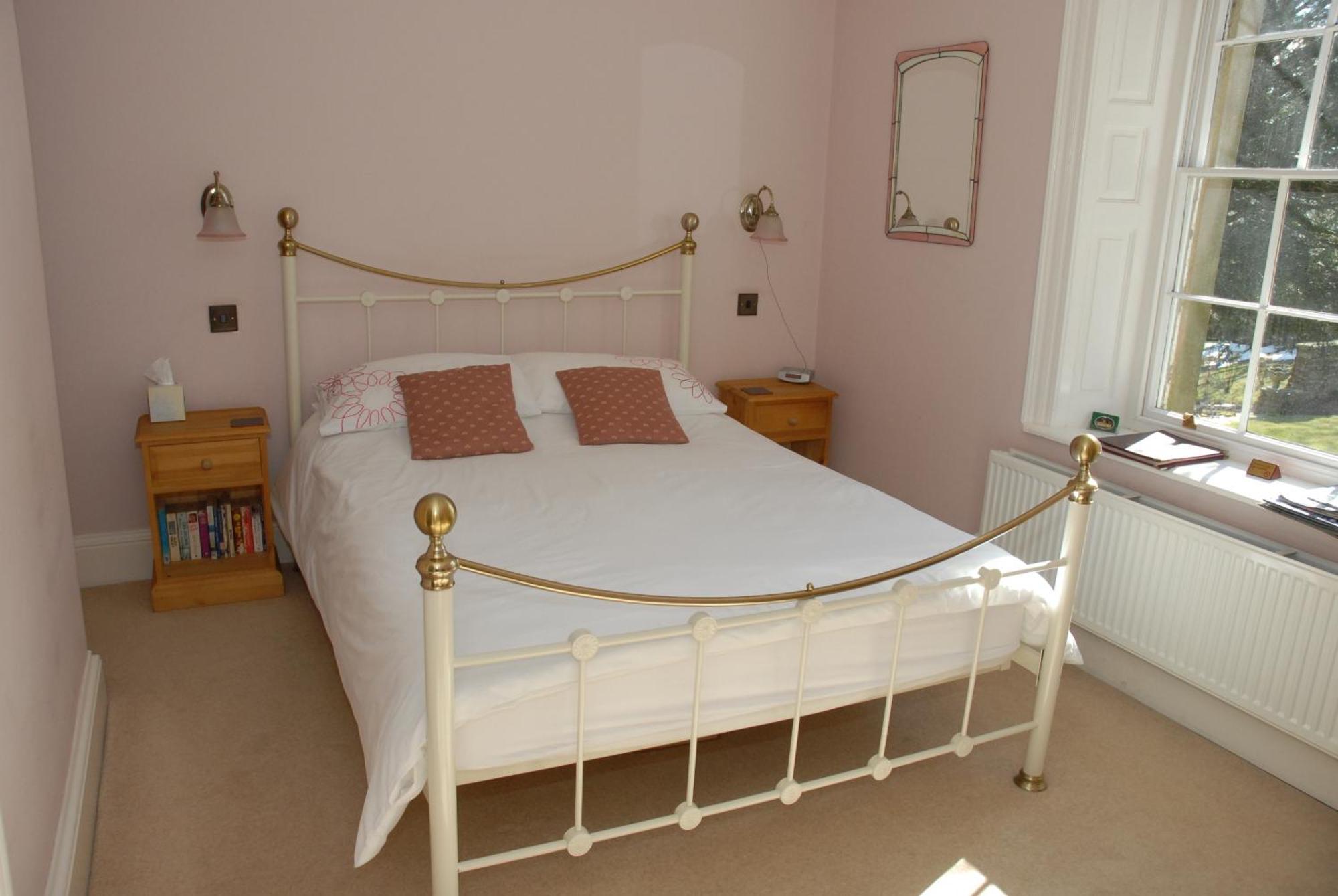 Rushop Hall Castleton  Room photo
