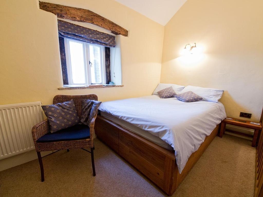 Rushop Hall Castleton  Room photo